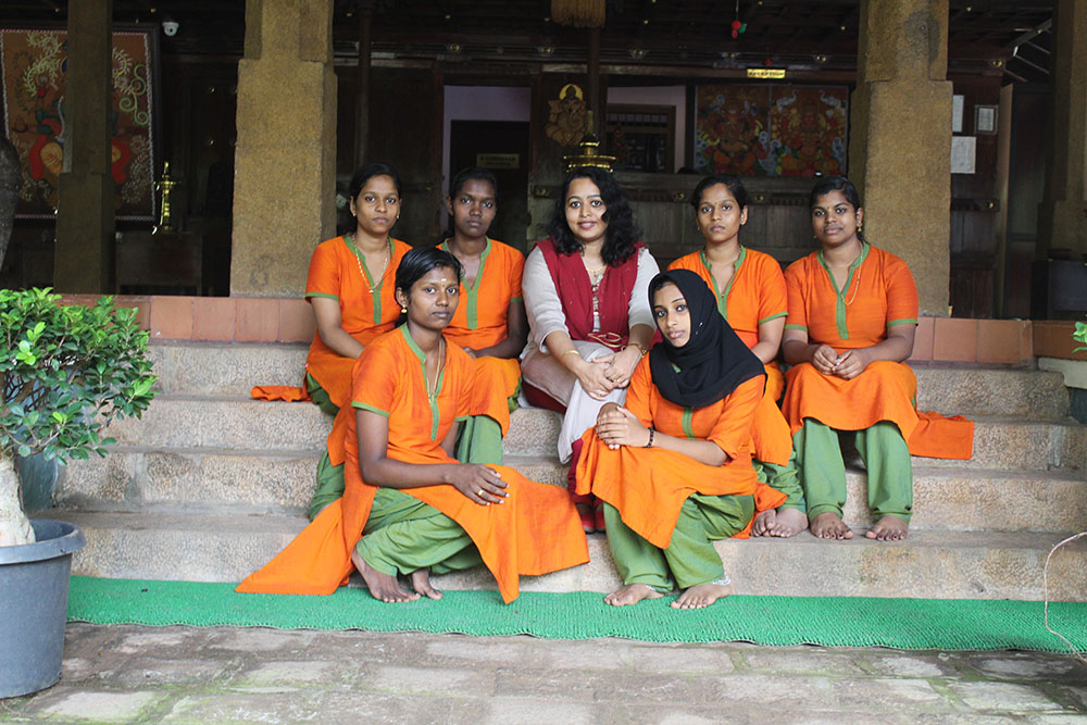 Dr. Jayalakshmi and ladies treatment team 2